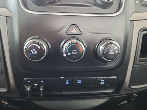Used 2016 RAM 2500 Tradesman w/ Chrome Appearance Group AWD/4WD image 28