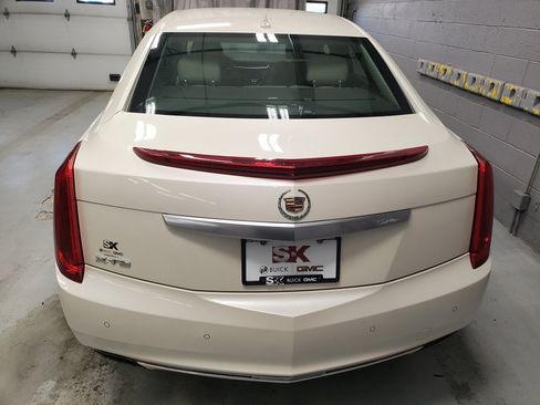 Used 2013 Cadillac XTS Premium image 21