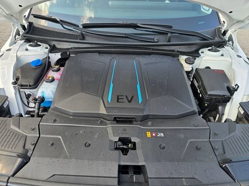 Used 2024 Hyundai Ioniq 5 SEL RWD image 19