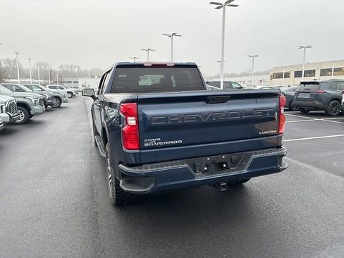 Used 2022 Chevrolet Silverado 1500 Custom image 14