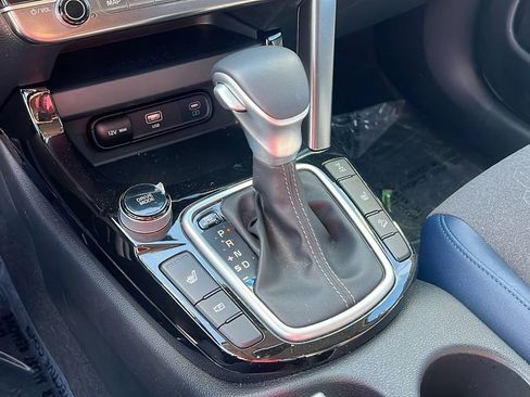 Certified 2025 Kia Seltos S image 13