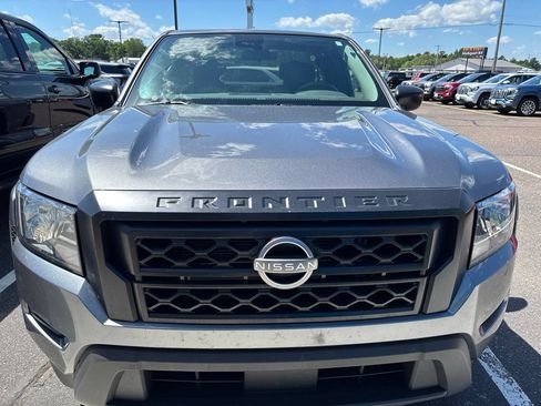 Used 2022 Nissan Frontier S w/ Technology Package AWD/4WD image 2
