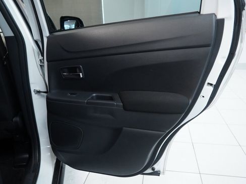 Used 2017 Mitsubishi Outlander Sport ES image 26