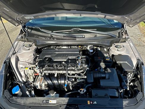 Used 2023 Hyundai Elantra SEL w/ Convenience Package image 38