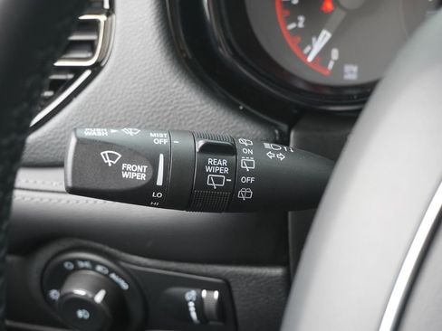 Used 2022 Dodge Durango GT AWD/4WD image 17