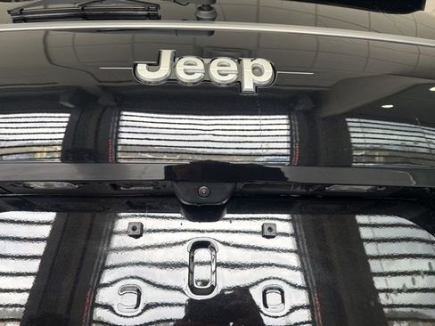 New 2026 Jeep Grand Cherokee L Limited AWD/4WD image 18