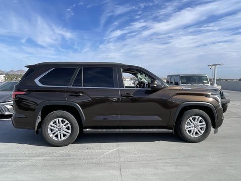 Used 2024 Toyota Sequoia SR5 image 3