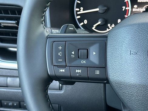 New 2026 Nissan Rogue SV image 25