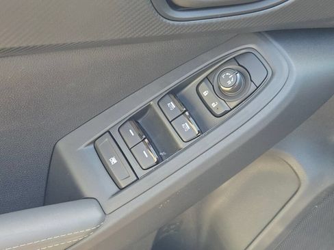 Certified 2025 Subaru Crosstrek 2.5i Premium AWD/4WD image 19