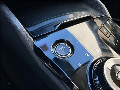 Used 2025 Kia Sportage EX w/ EX Premium Package image 26