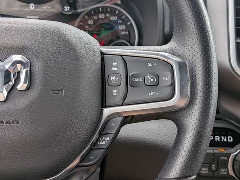 New 2026 RAM 1500 Express AWD/4WD image 33