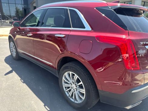 Used 2018 Cadillac XT5 Luxury w/ Driver Awareness Package FWD image 4