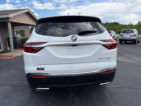Used 2019 Buick Enclave Premium AWD/4WD image 4