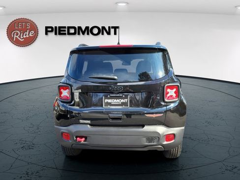 Certified 2023 Jeep Renegade Trailhawk image 8