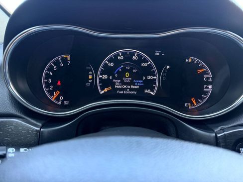 Used 2017 Jeep Grand Cherokee Altitude AWD/4WD image 51