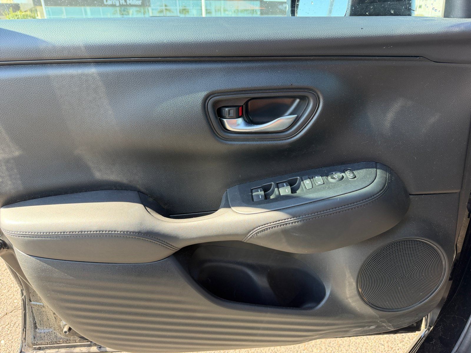 Used 2024 Honda HR-V LX image 5