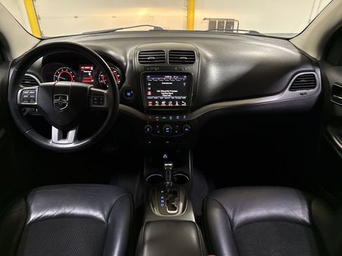 Used 2017 Dodge Journey Crossroad FWD image 10