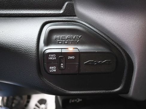 Used 2024 RAM 2500 Big Horn AWD/4WD image 28