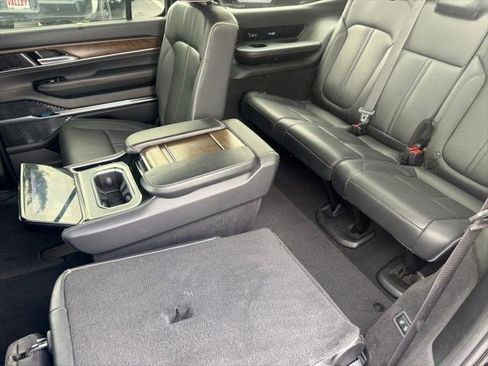 Certified 2022 Jeep Grand Wagoneer Series II AWD/4WD image 38