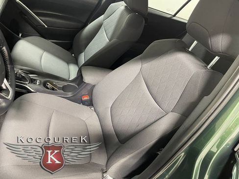 Used 2022 Toyota Corolla Cross LE image 12