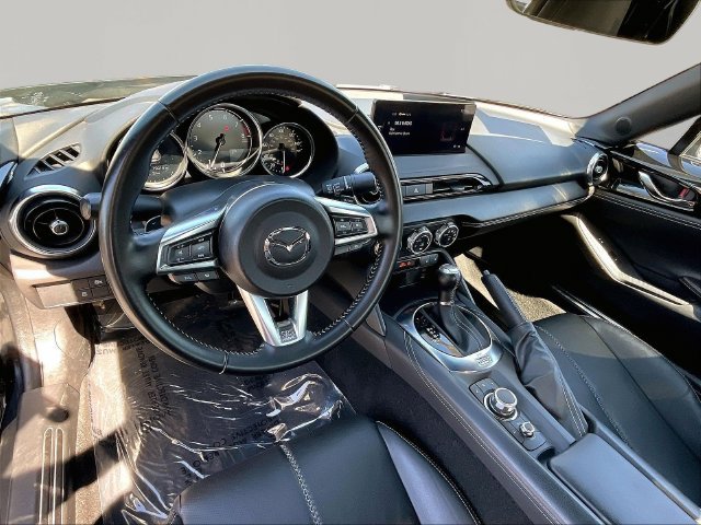 Used 2025 MAZDA MX-5 Miata RF Grand Touring RWD image 9