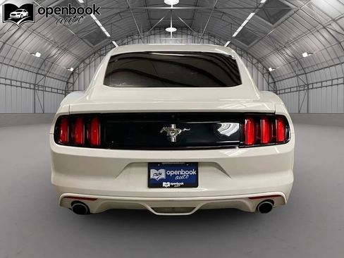 Used 2017 Ford Mustang Coupe image 6