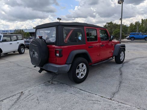 Used 2018 Jeep Wrangler Unlimited Sport AWD/4WD image 4