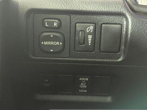 Used 2014 Toyota 4Runner SR5 AWD/4WD image 43