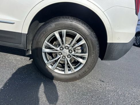 Used 2021 Cadillac XT5 Premium Luxury image 10