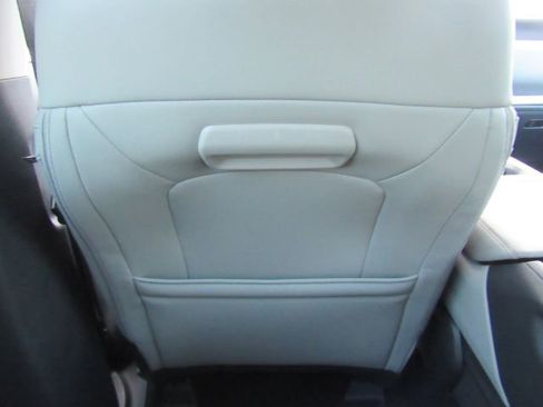 Used 2025 Ford Expedition Active image 37