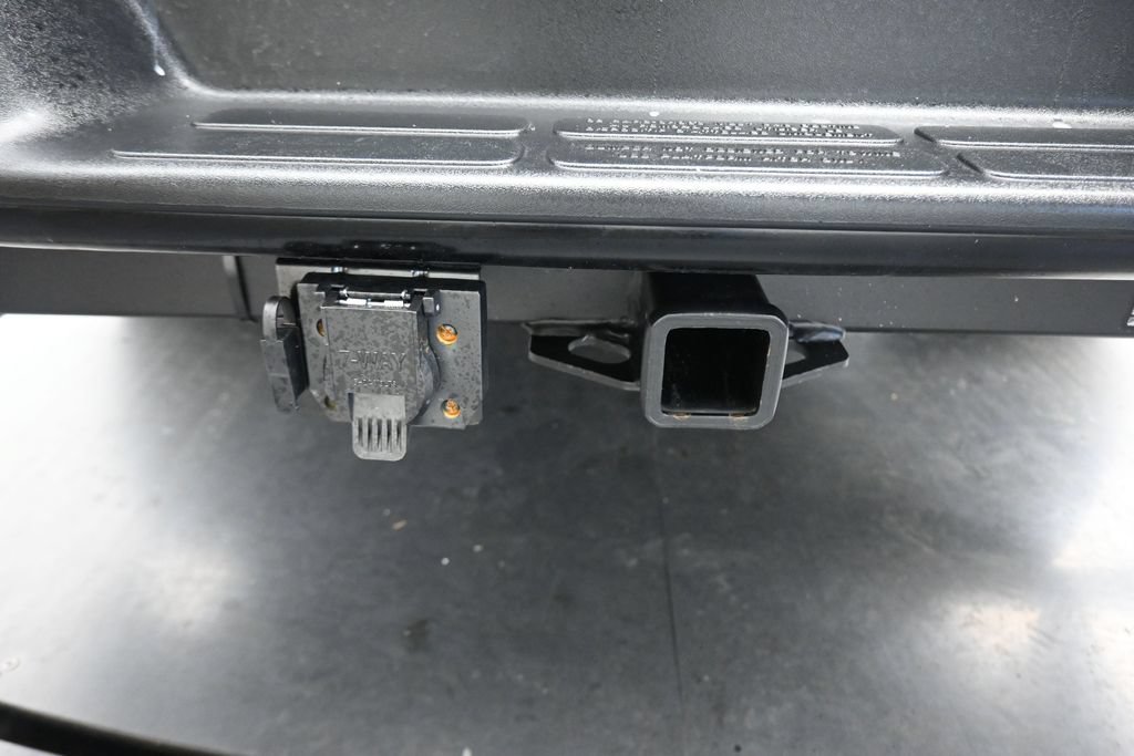 Used 2025 Chevrolet Express 2500 RWD image 42