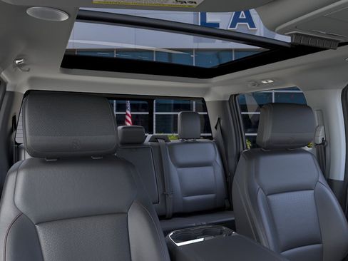 New 2026 Ford F250 Lariat w/ Black Appearance Package AWD/4WD image 22