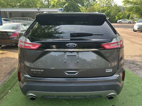 Used 2019 Ford Edge SEL w/ Equipment Group 201A FWD image 6