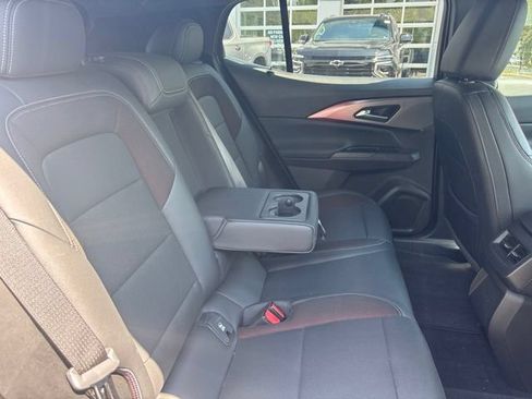 Used 2024 Chevrolet Equinox EV RS FWD image 15