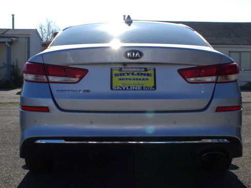 Used 2020 Kia Optima LX image 4