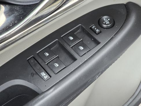 Used 2016 Cadillac ATS Luxury w/ Sun And Sound Package image 12