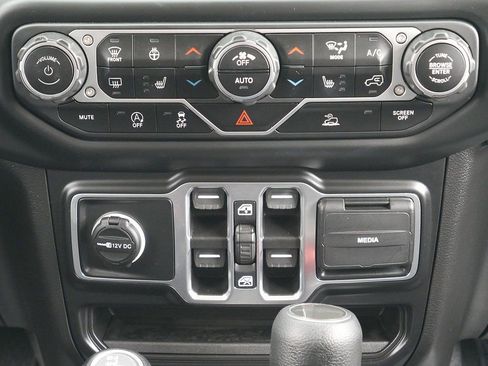 Used 2021 Jeep Gladiator Sport w/ Quick Order Package 24Q 80Th AWD/4WD image 22