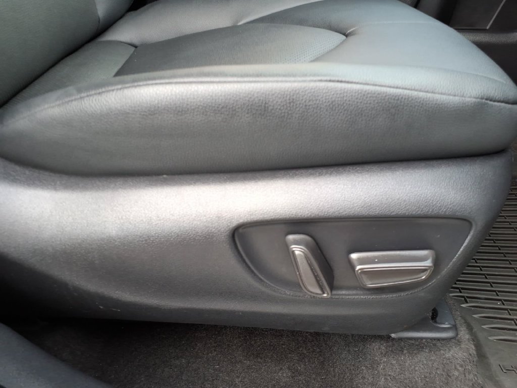 Used 2024 Toyota Grand Highlander AWD image 13