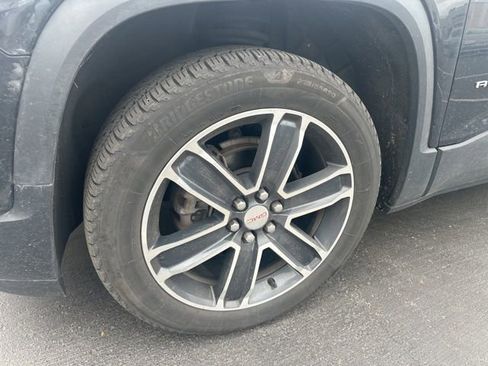 Used 2021 GMC Acadia SLT w/ Premium Package AWD/4WD image 4