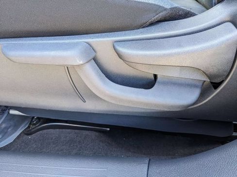 Used 2025 Nissan Versa SV FWD image 13