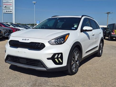 Used 2022 Kia Niro Touring Special Edition FWD image 6