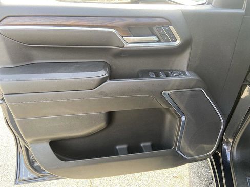 Used 2024 GMC Sierra 1500 SLT image 9
