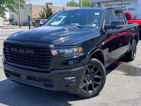 New 2026 RAM 1500 Laramie AWD/4WD image 3