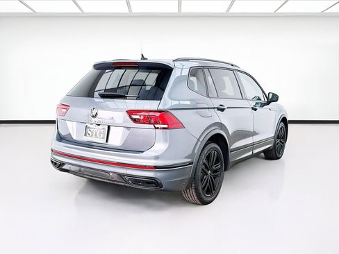 Used 2022 Volkswagen Tiguan SE R-Line FWD image 4