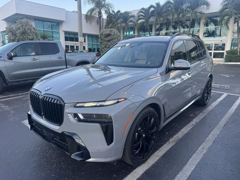 Used 2024 BMW X7 xDrive40i w/ Executive Package image 5