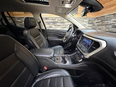 Used 2023 GMC Acadia Denali w/ Denali Ultimate Package AWD/4WD image 16