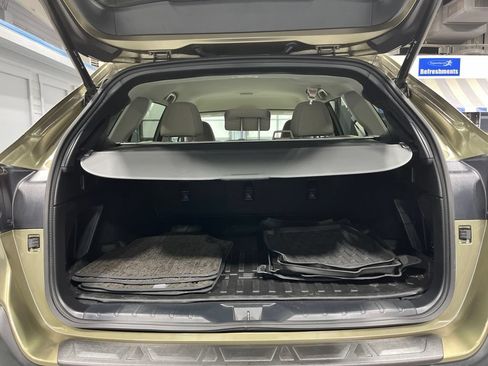Used 2024 Subaru Outback Premium w/ Popular Package #1A AWD/4WD image 35