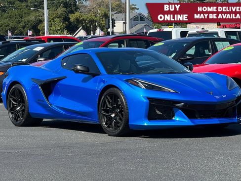 Used 2024 Chevrolet Corvette Z06 RWD image 1