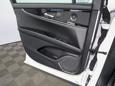 Used 2021 Lincoln Nautilus Reserve w/ Cargo Utility Package image 34