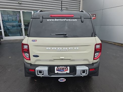 New 2025 Ford Bronco Sport Outer Banks w/ Sasquatch Outer Banks Package AWD/4WD image 8